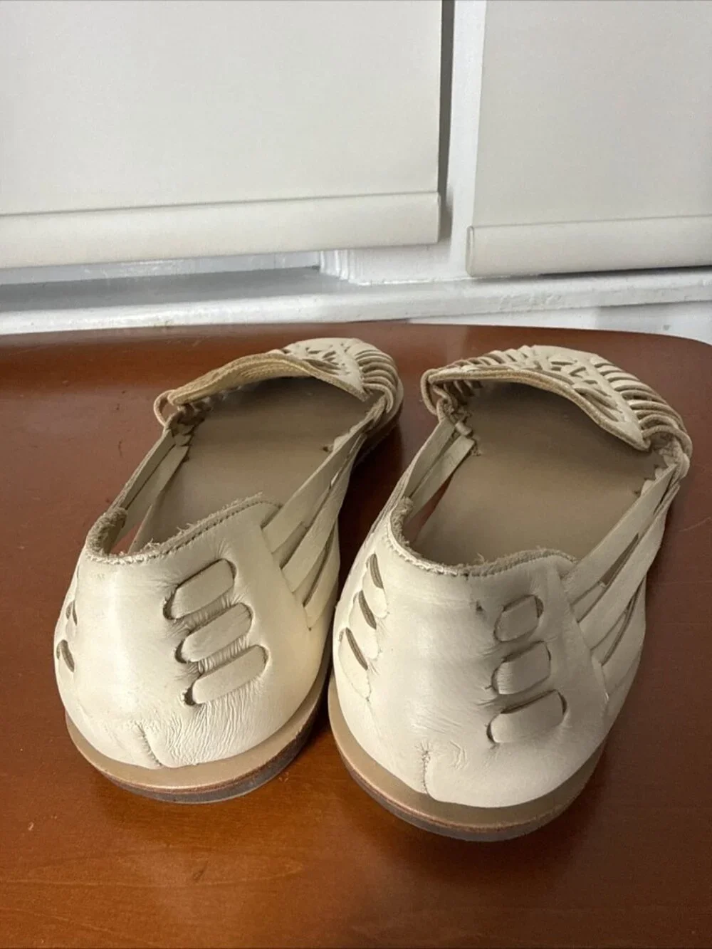 Worn 1X Nisolo Huarache Sandals Women 10 off White Leather Woven Slip On Loafers